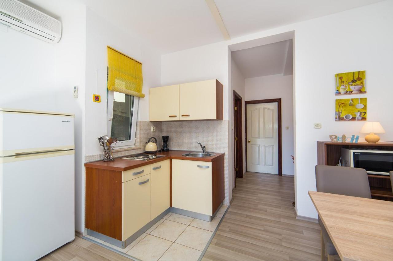Apartments Color Brist Phòng bức ảnh